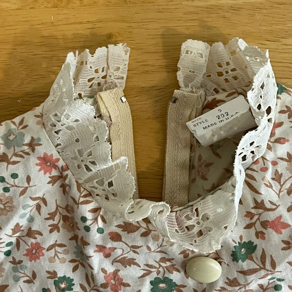 Vintage Floral Prairie Dress Girls 5 Maxi Tiered Lace Cottagecore Little House
